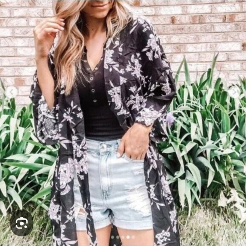 Spiritual Gangster Maya Kimono black floral one size fits most